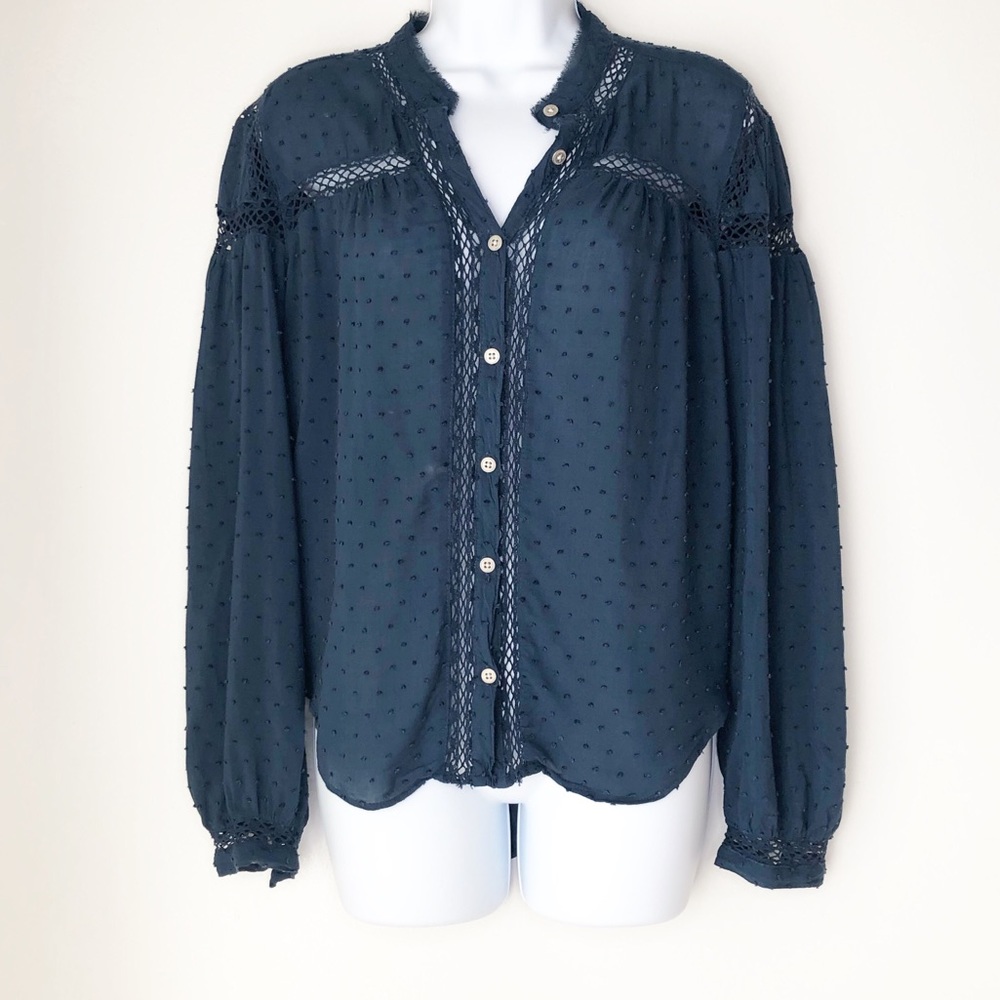 FREE PEOPLE. Blue lace boho long sleeve top